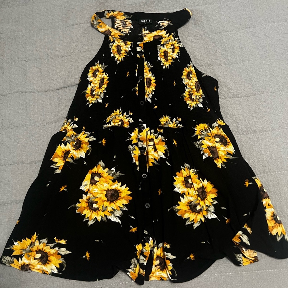 Torrid fit and flare baby doll sunflower top size 3